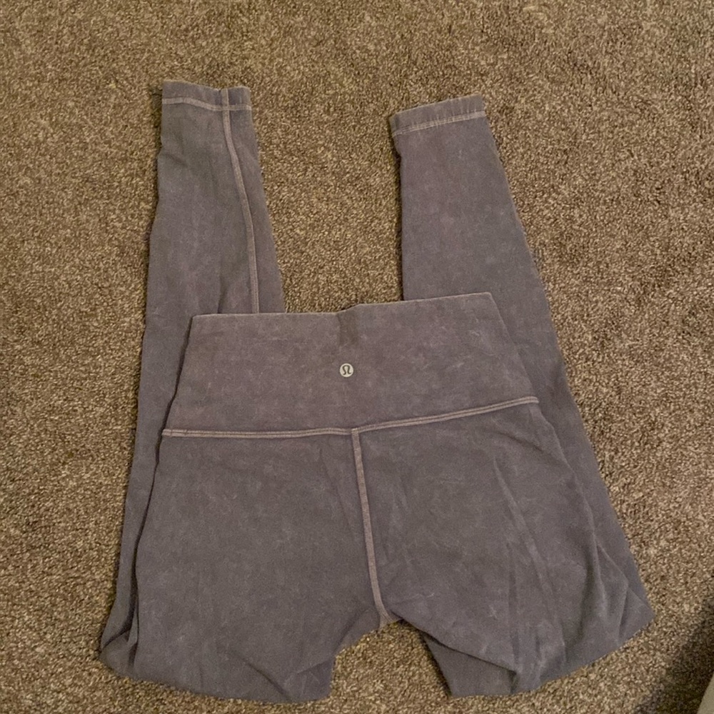 Light wash full length lululemon leggings